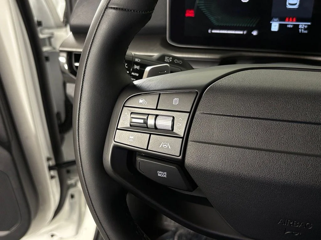 New 2027 White Kia X-Line image 21