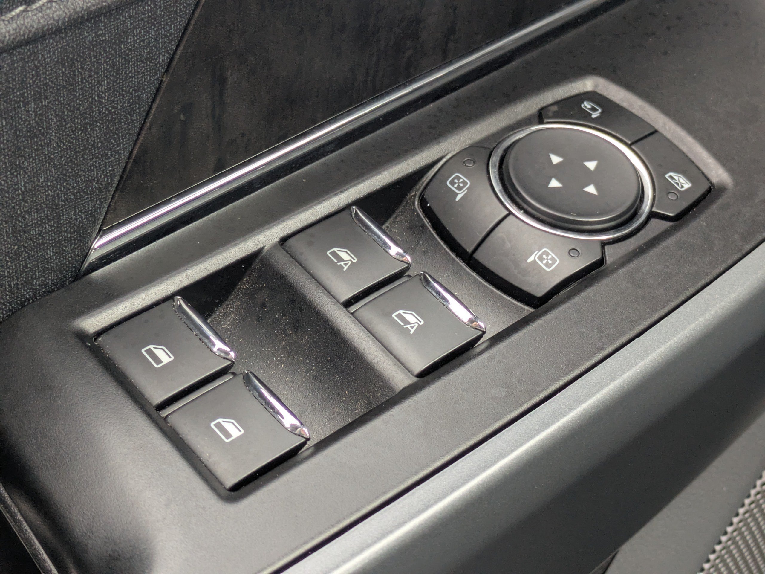 Used 2022 Agate Black Metallic Ford LARIAT image 23