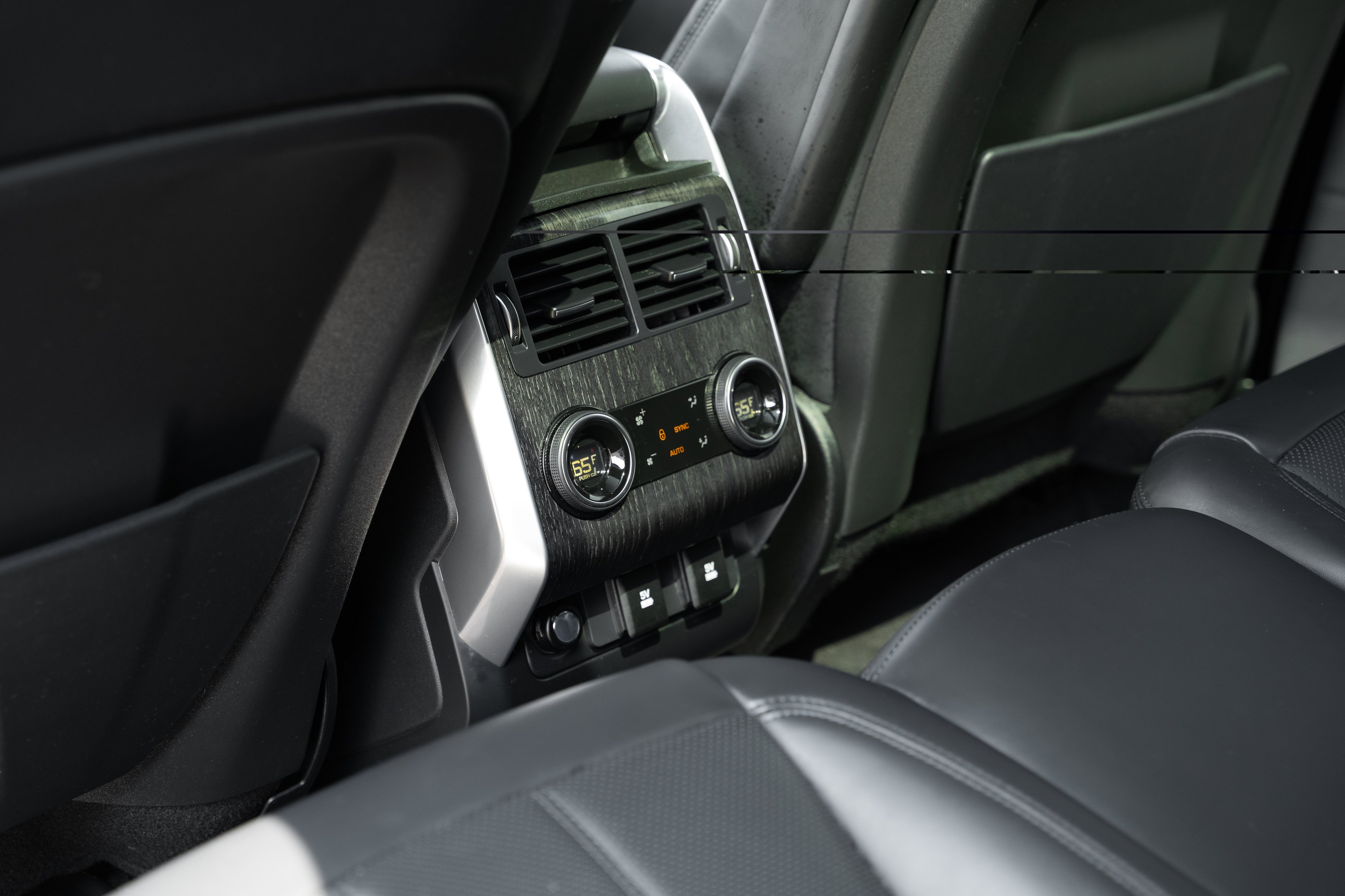 Used 2021 Santorini Black Metallic Land Rover HSE Silver Edition image 23