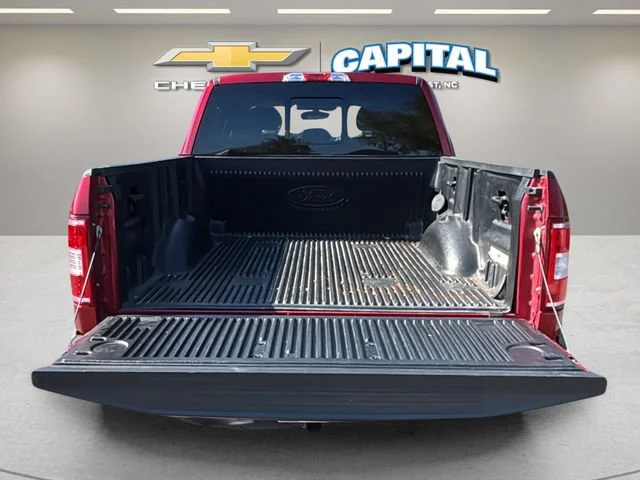 Used 2018 Red Ford XLT image 33