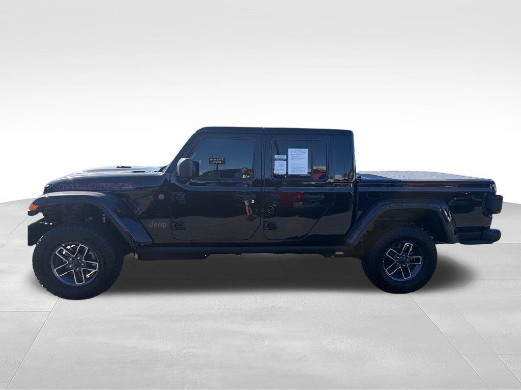 Used 2026 Black Jeep Mojave X image 2
