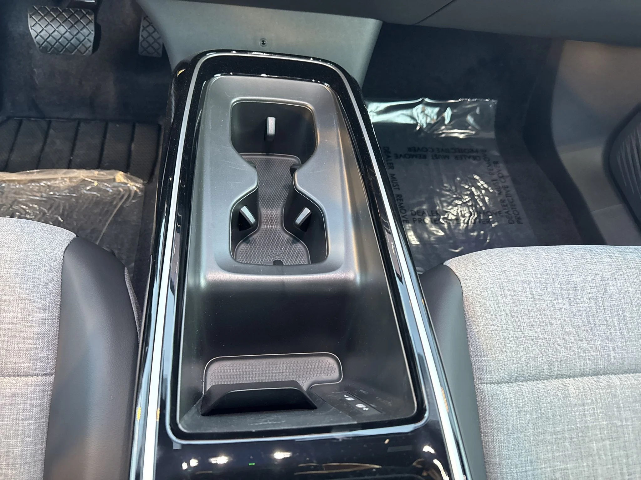 New 2026 Opal White Pearl Volkswagen Pro image 30