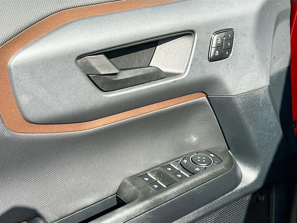 Used 2023 Red Ford Outer Banks image 18