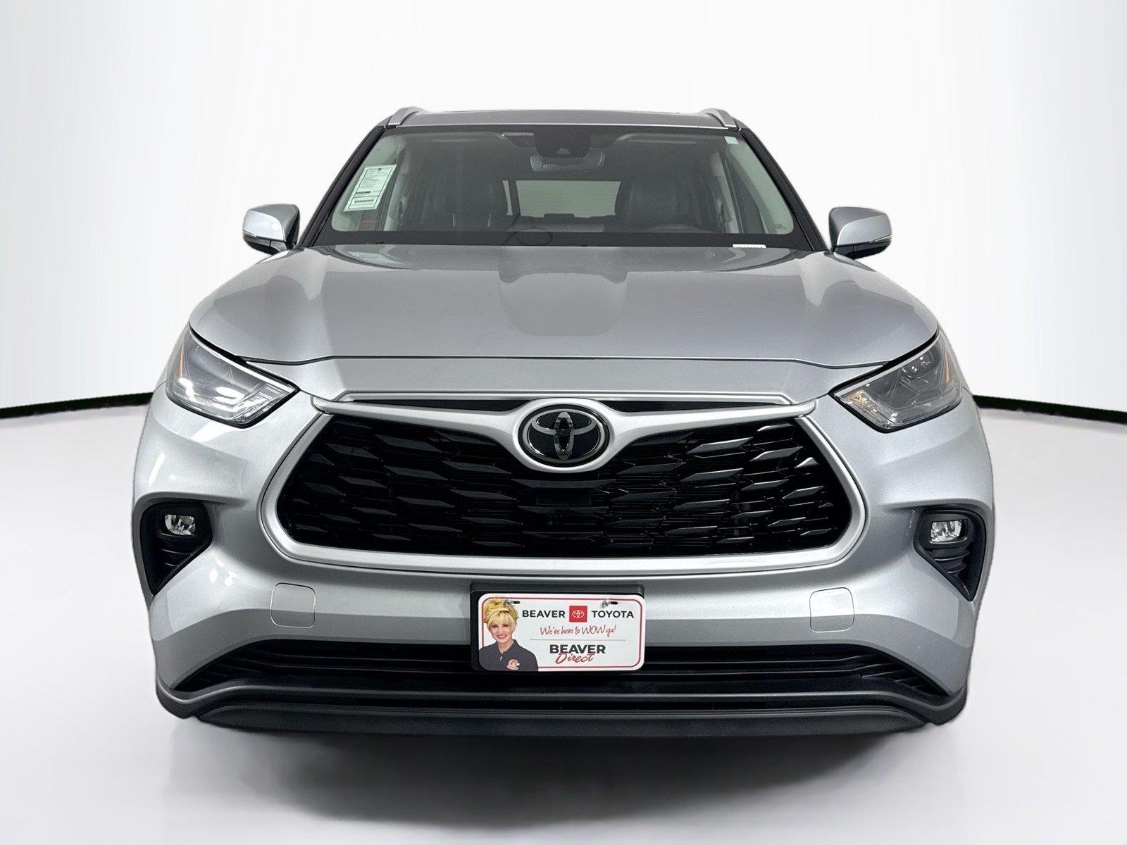 Certified Used 2025 Celestial Silver Metallic Toyota XLE image 9