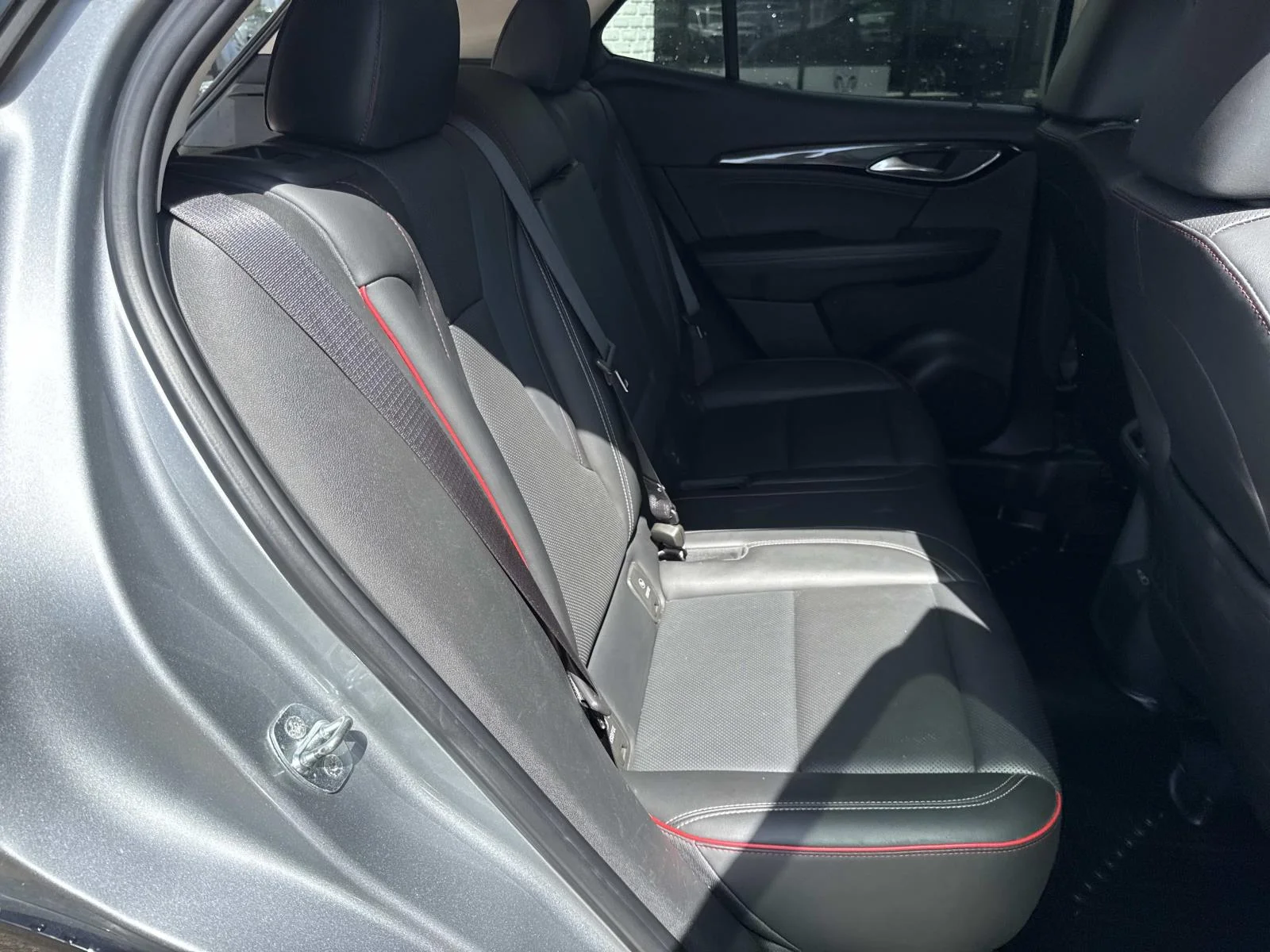 Used 2023 MOONSTONE GRAY METALLIC Buick Essence image 9