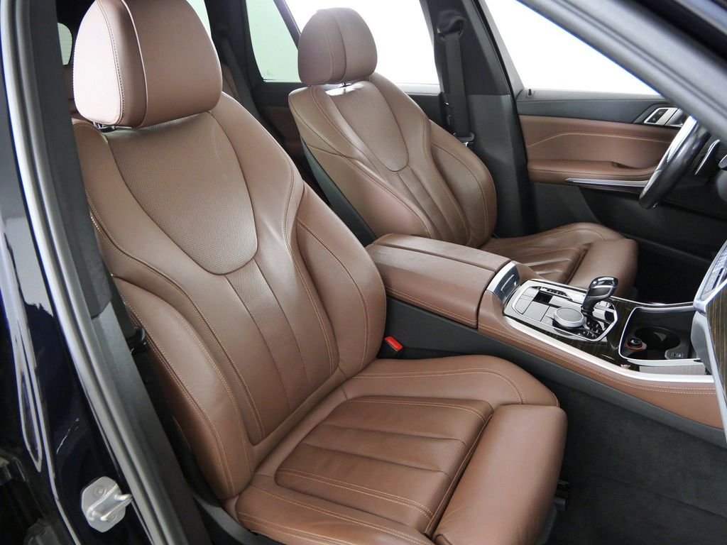 Used 2020 Carbon Black Metallic BMW xDrive40i image 22
