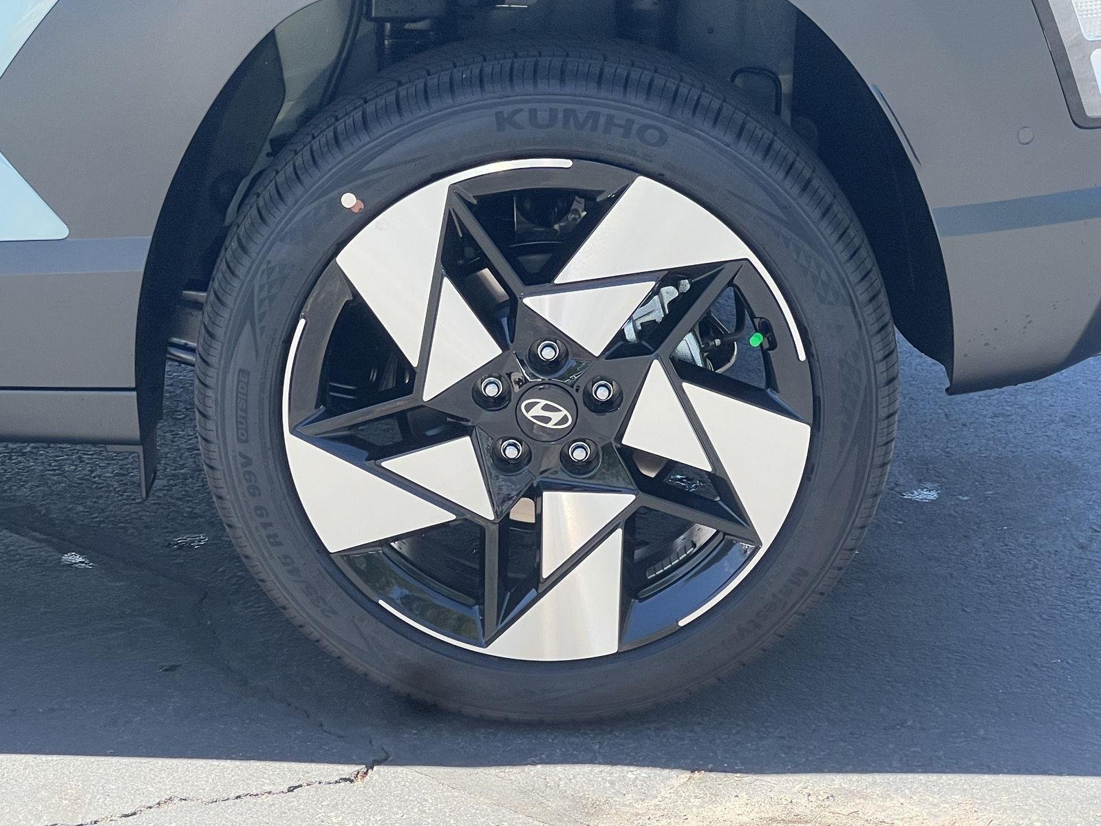 New 2026 Mirage Green Hyundai Limited AWD image 14