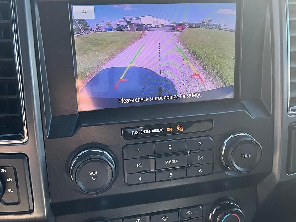 Used 2019 Silver Ford XLT image 33