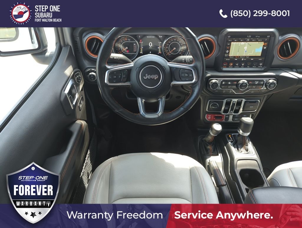 Used 2023 Silver Jeep Mojave image 14