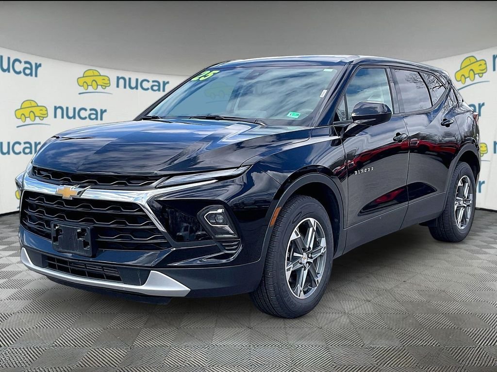 Used 2025 Black Chevrolet LT image 3