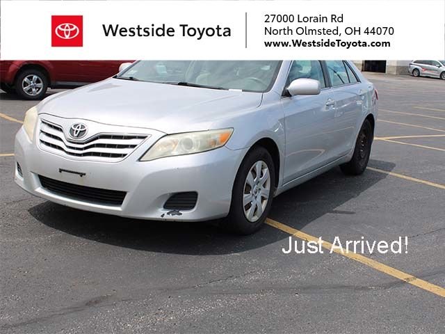 2010 Toyota Camry 2.5 Auto LE's photo