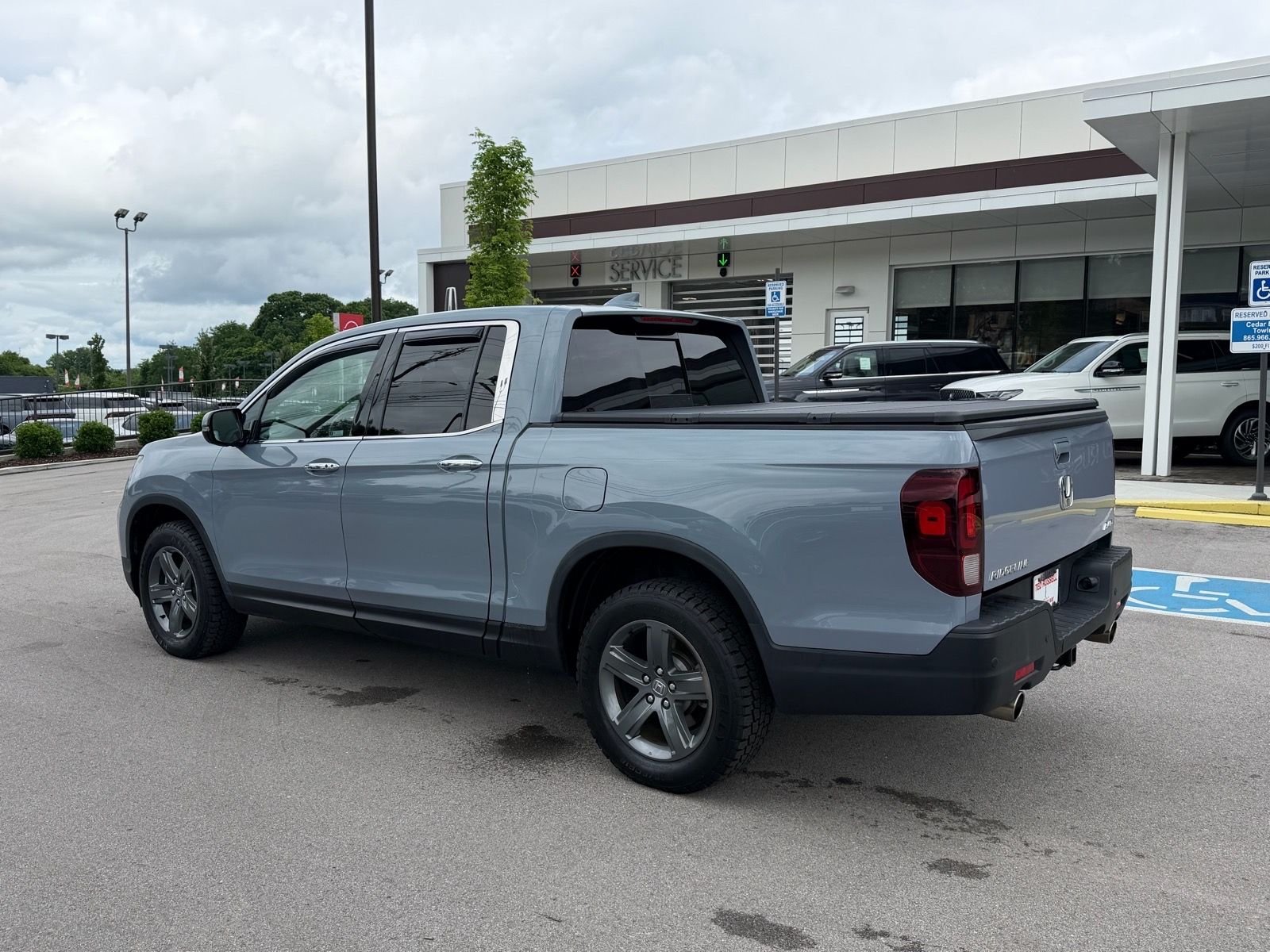 Used 2023 Gray Pearl Honda RTL-E image 6
