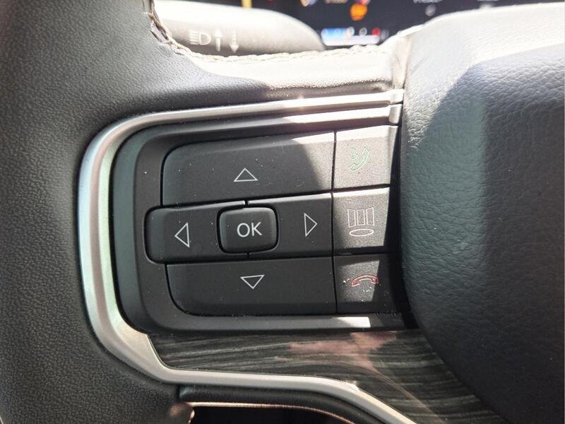 Used 2022 Diamond Black JEEP SERIES II 4X2 image 34