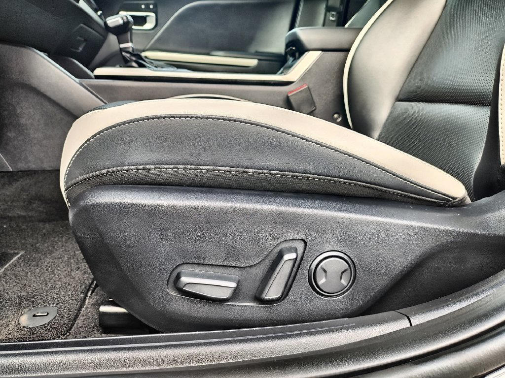 Used 2025 Black Kia GT-Line image 14