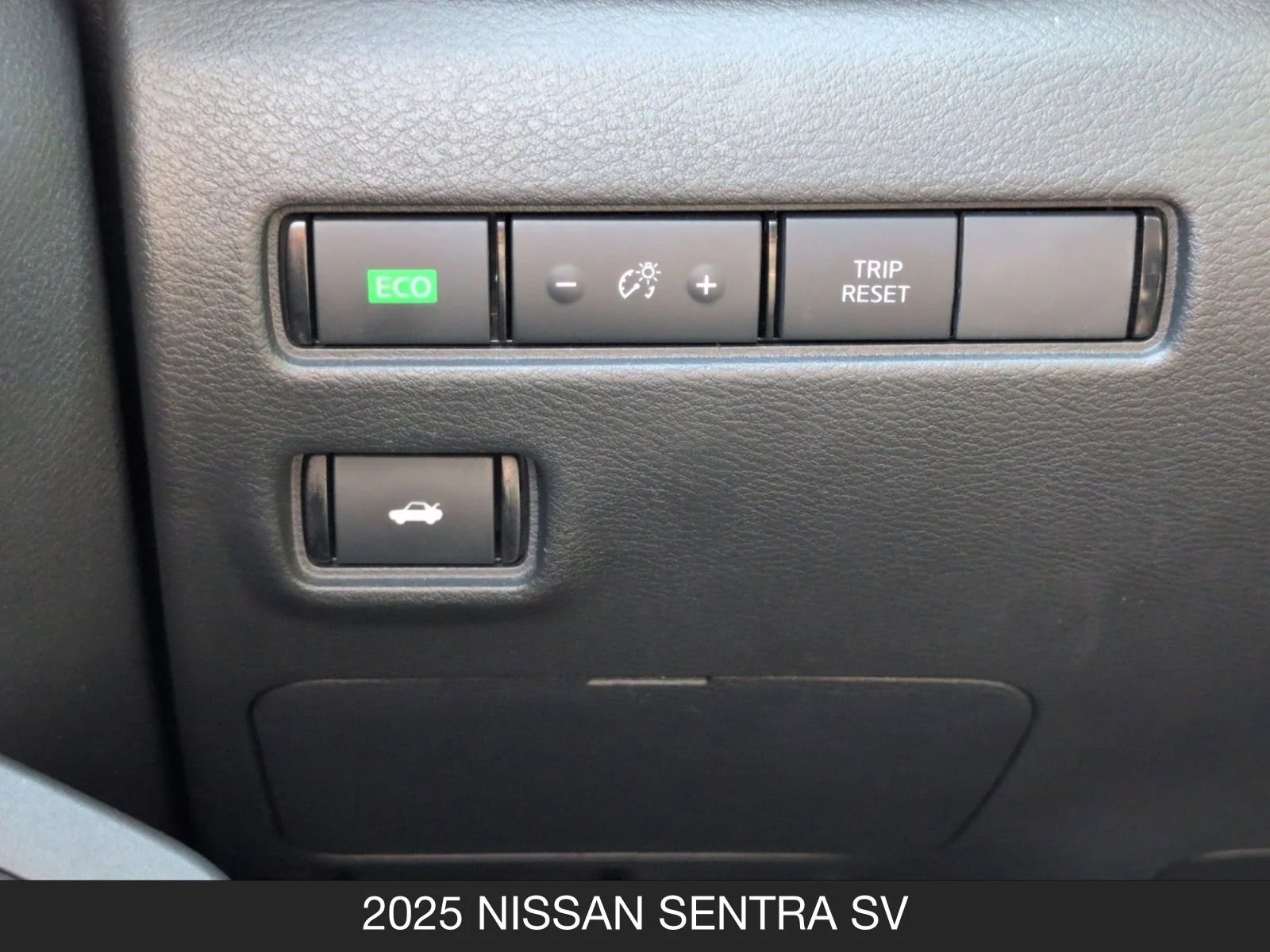 2025 Nissan Sentra SV - Photo 23
