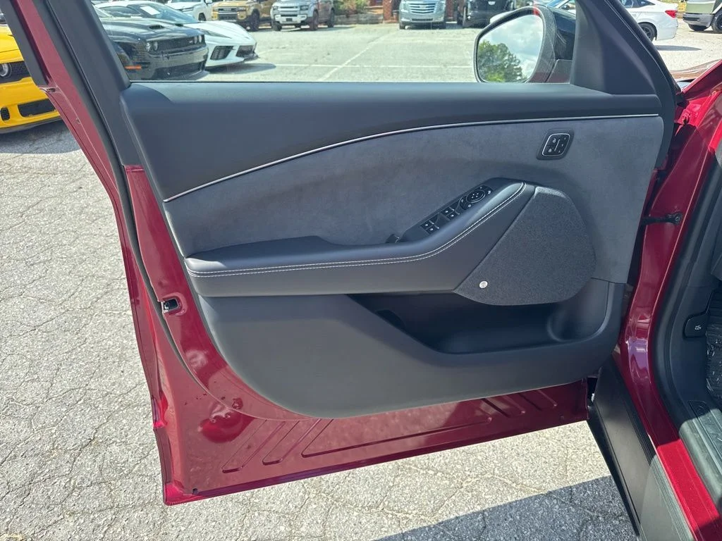 Used 2025 Red Ford GT image 27