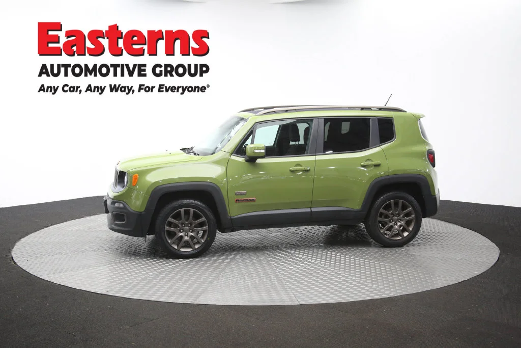 Used 2016 Green Jeep Latitude image 62