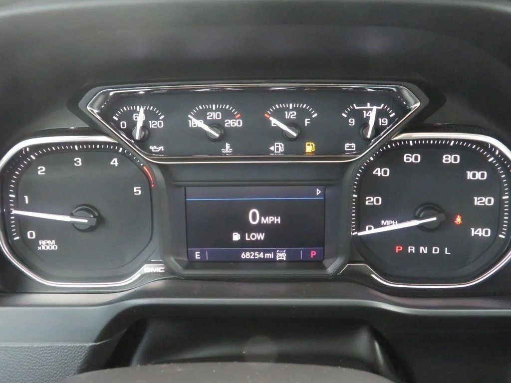 Used 2022 Summit White GMC SLT image 25
