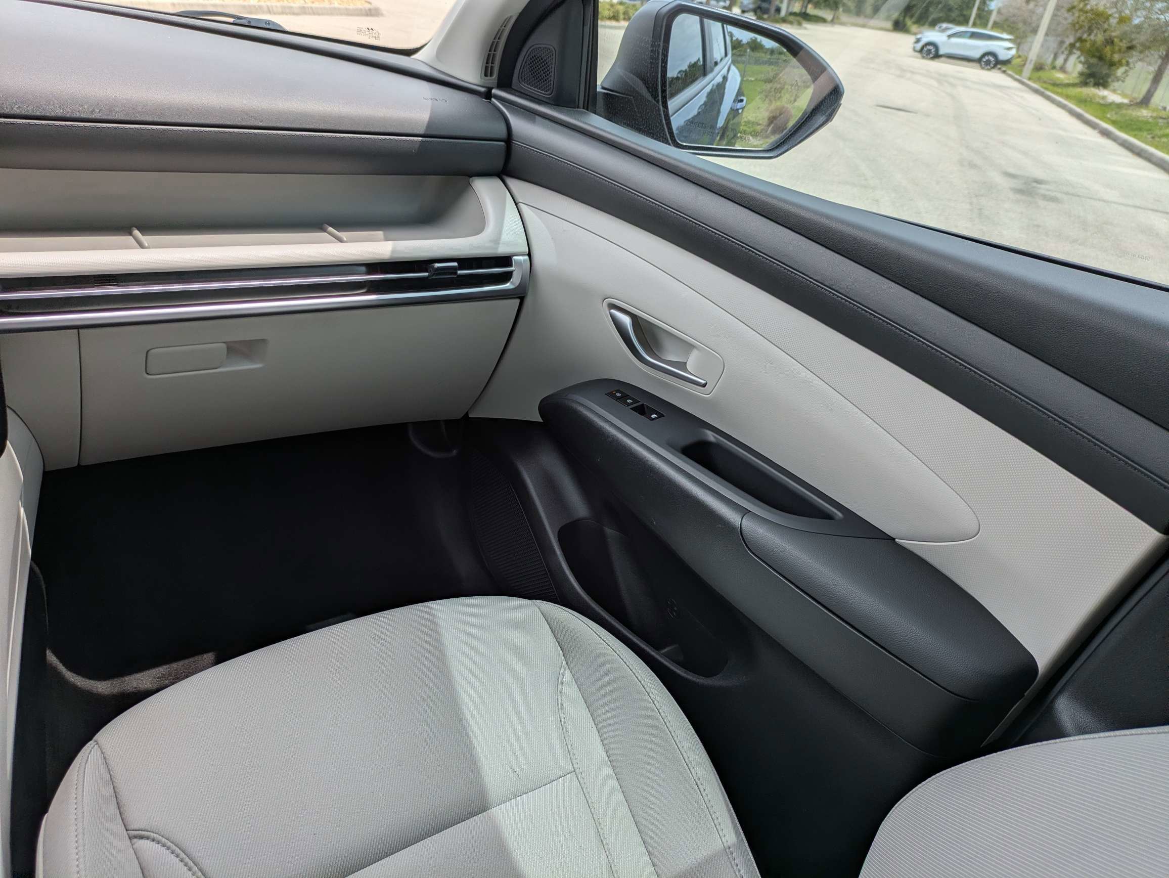Used 2025 Atlantis Blue Hyundai SEL image 21