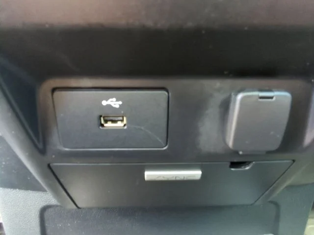 Used 2016 Green Ford XL image 20