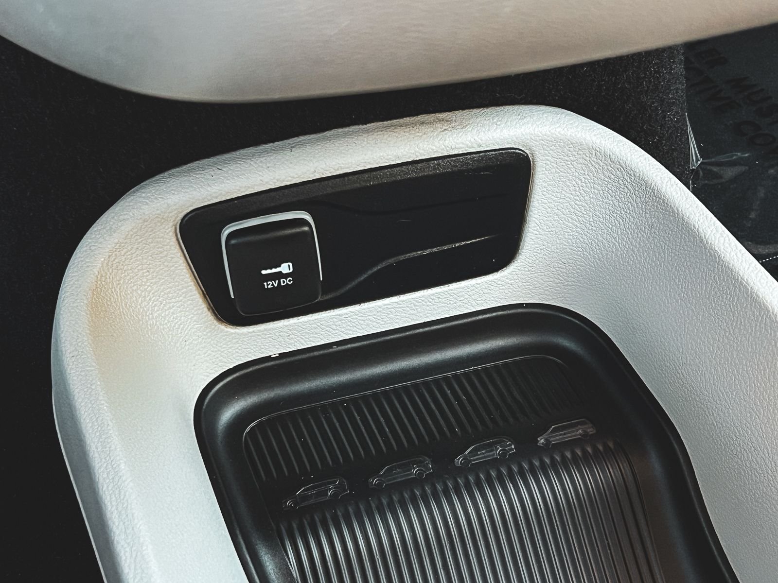 Used 2023 Black Chrysler Touring L image 29