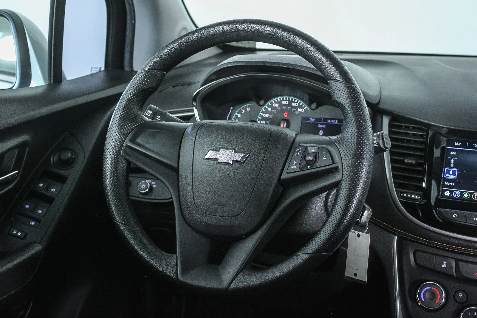 Used 2018 Silver Chevrolet LS image 15