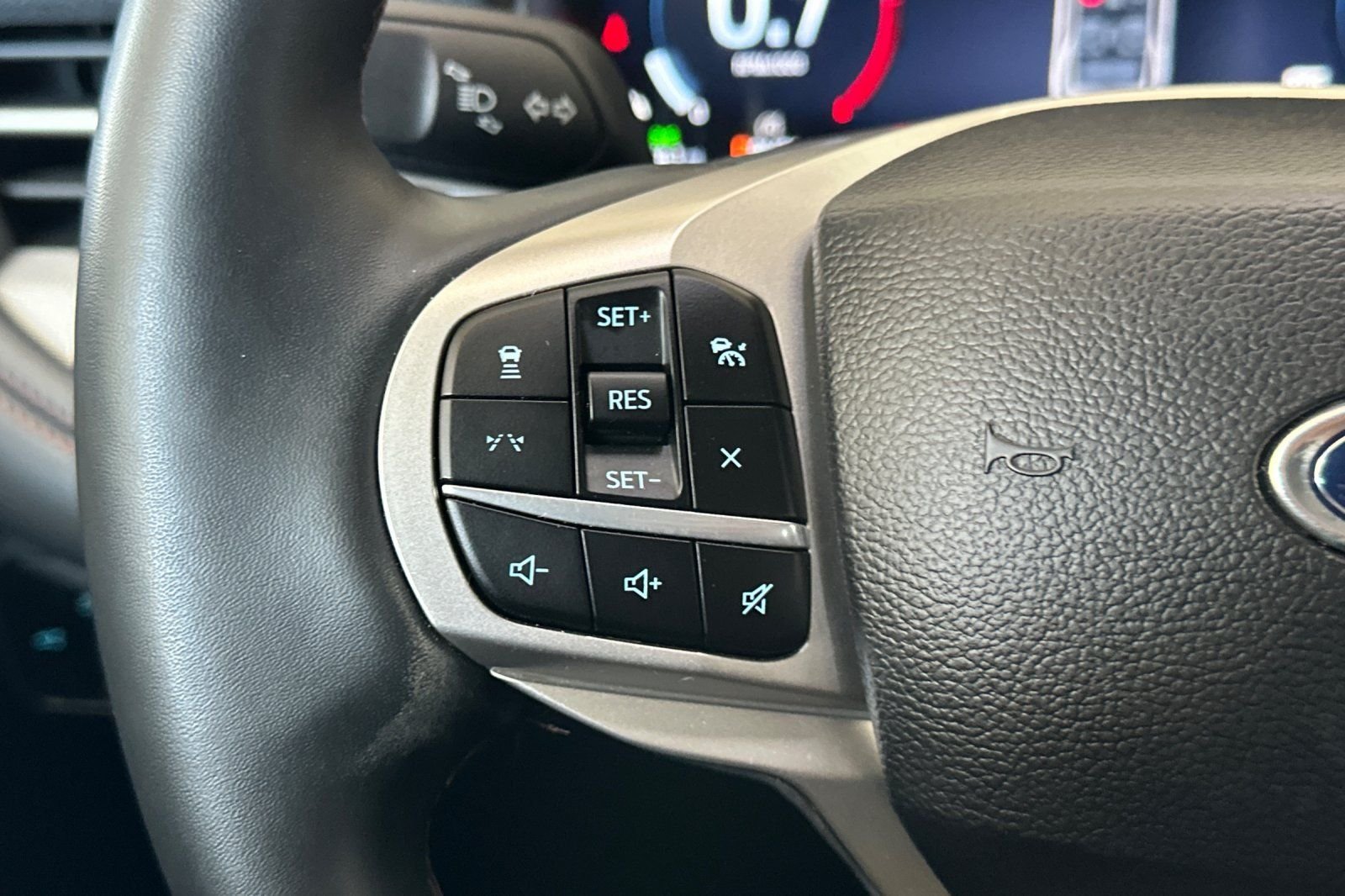 Used 2025 White Ford Active image 26