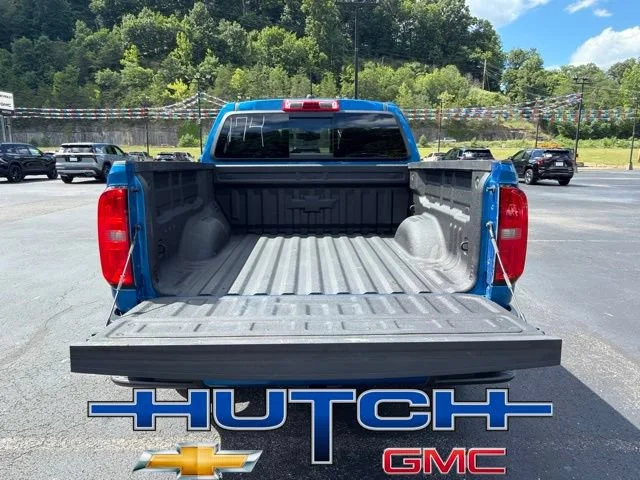 Used 2021 BRIGHT BLUE METALLIC Chevrolet 4WD Z71 image 17