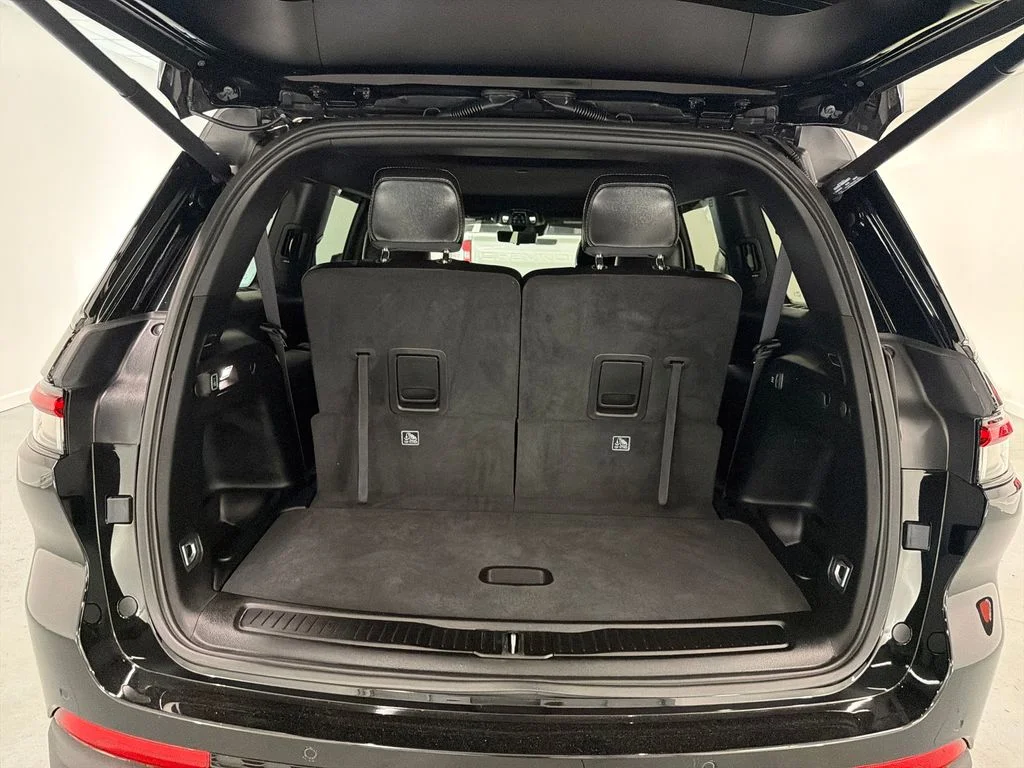 Used 2025 Black Jeep Limited image 9
