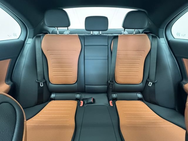 New 2026 MANUFAKTUR Alpine Grey Mercedes-Benz C 300 image 7