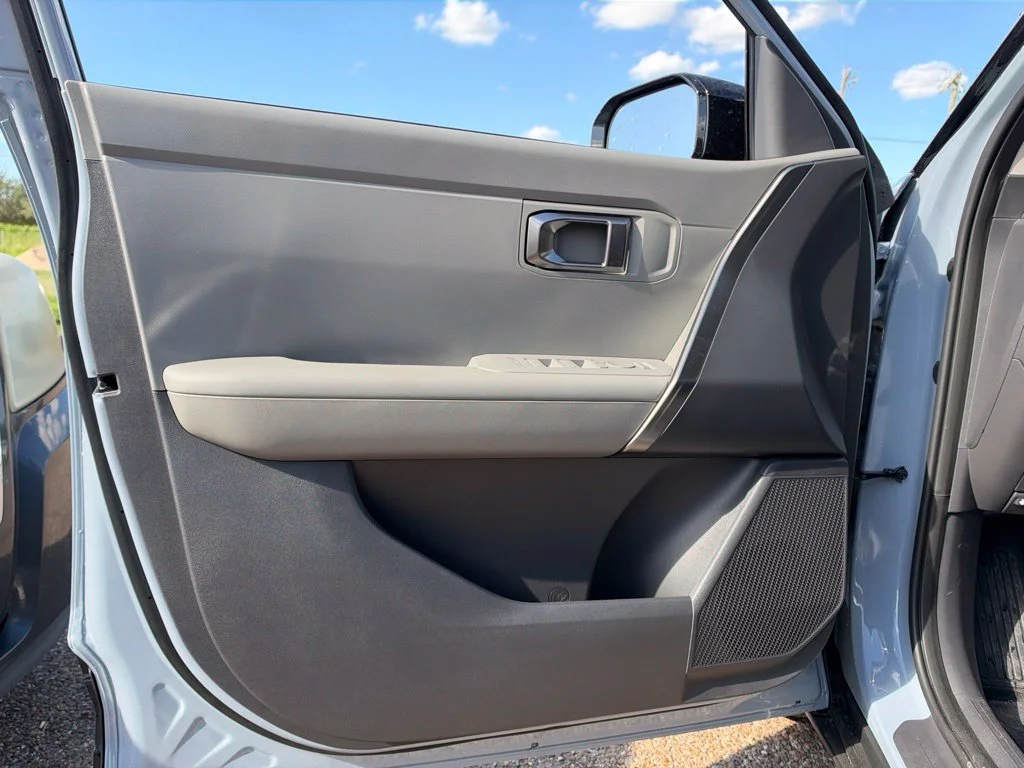 New 2027 Gray Kia S image 6