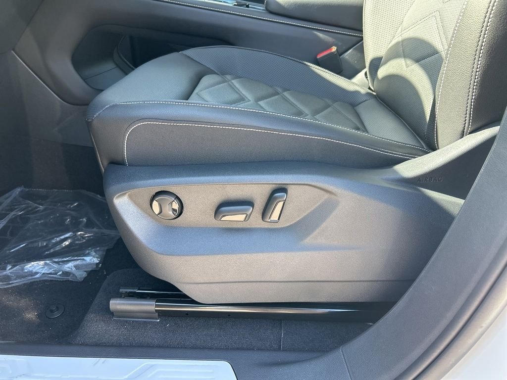 2026 Volkswagen Atlas SE w/Tech - Photo 10