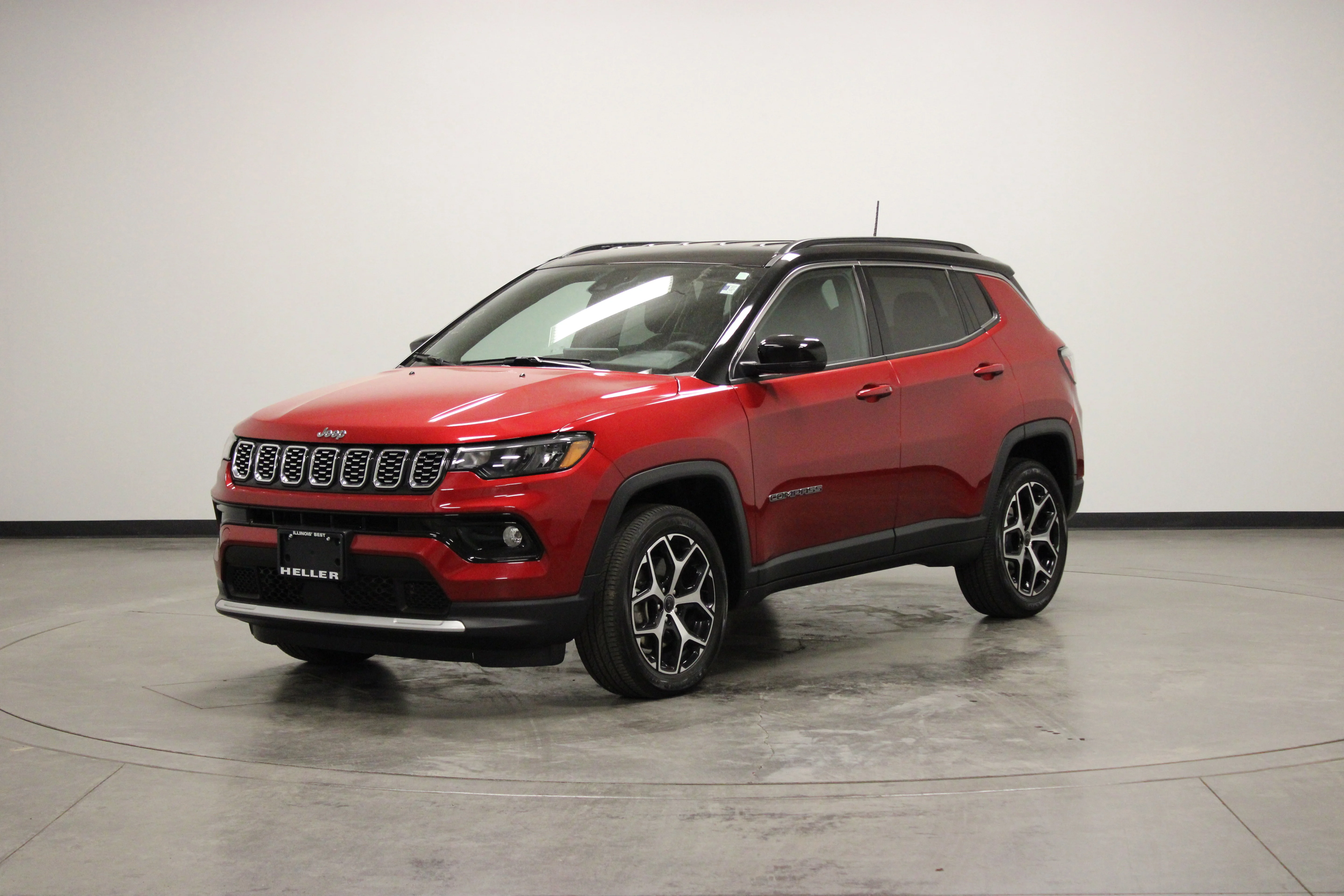 Used 2025 Red Hot Pearlcoat Jeep Limited image 4