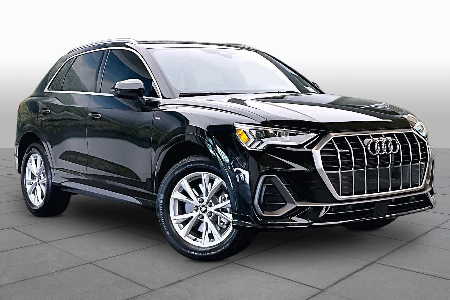 Certified Used 2025 Mythos Black Metallic Audi S line Premium image 3