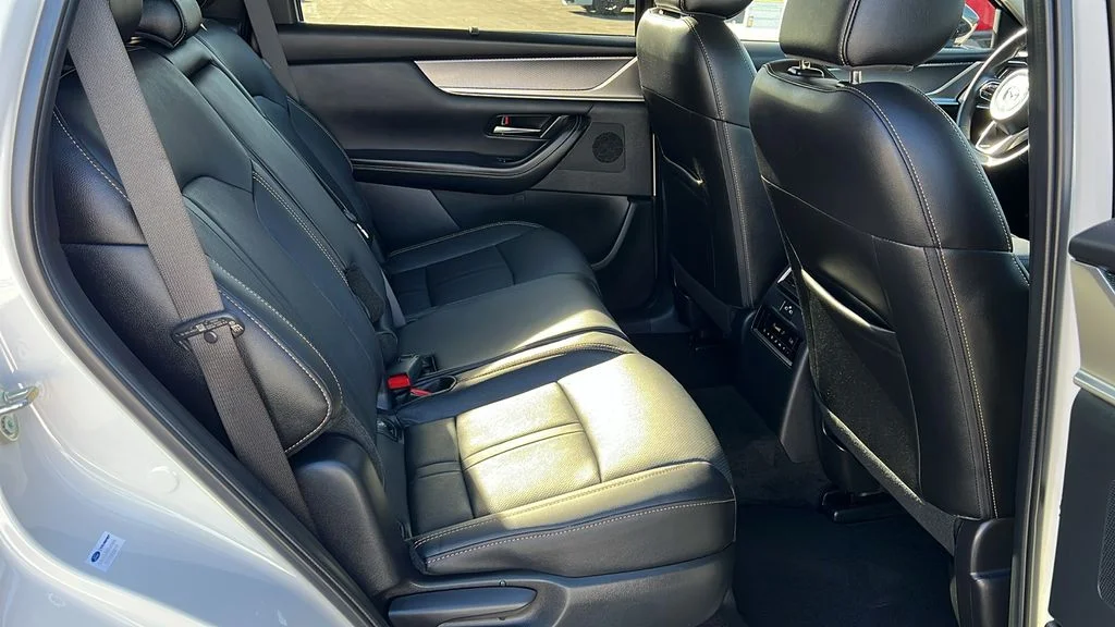2025 Mazda CX-70 Premium Package - Photo 11