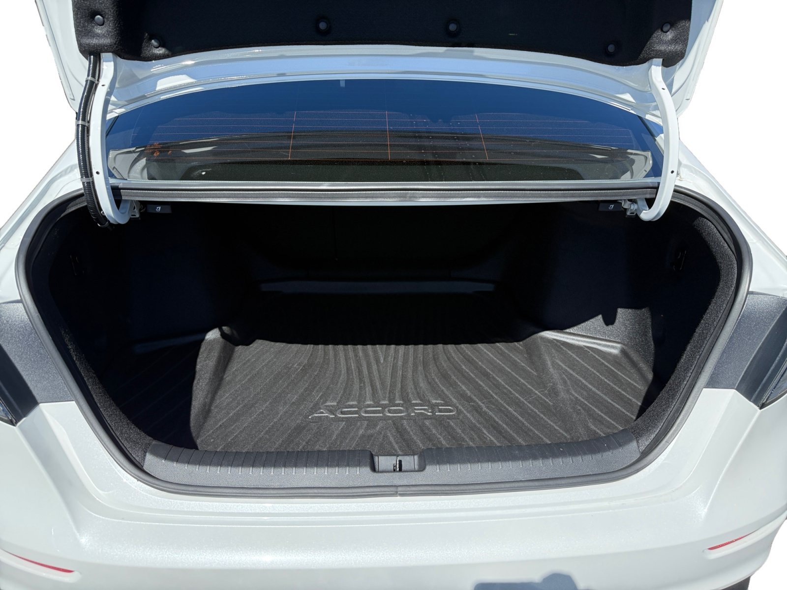 Certified Used 2025 White Pearl Honda Sport image 17
