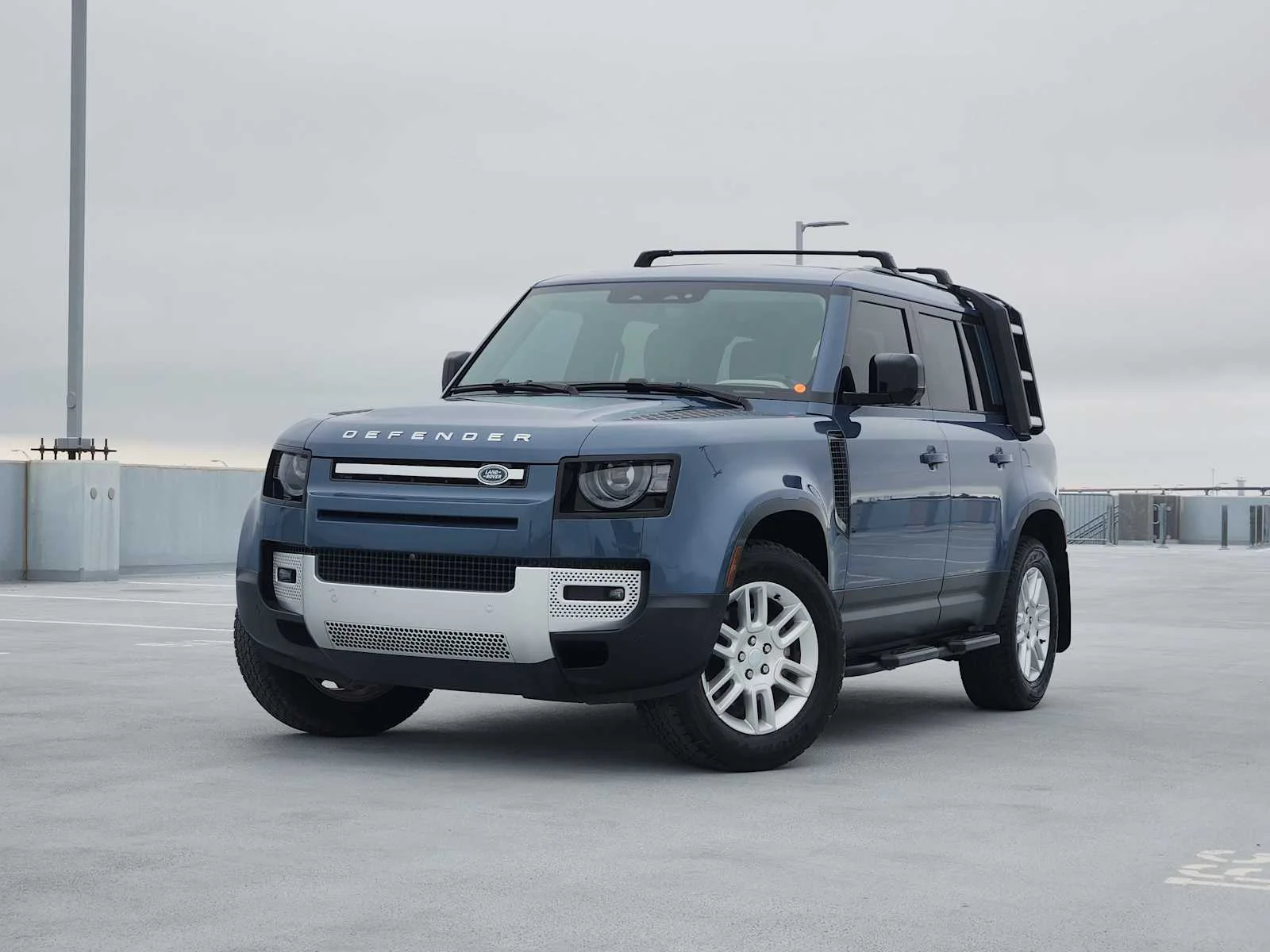 2024 Land Rover Defender 110 S P300's photo