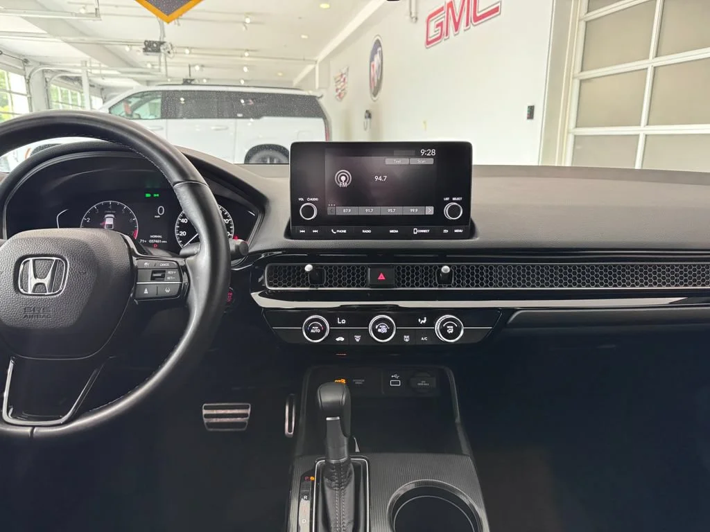 2024 Honda Civic Hatchback Sport - Photo 17