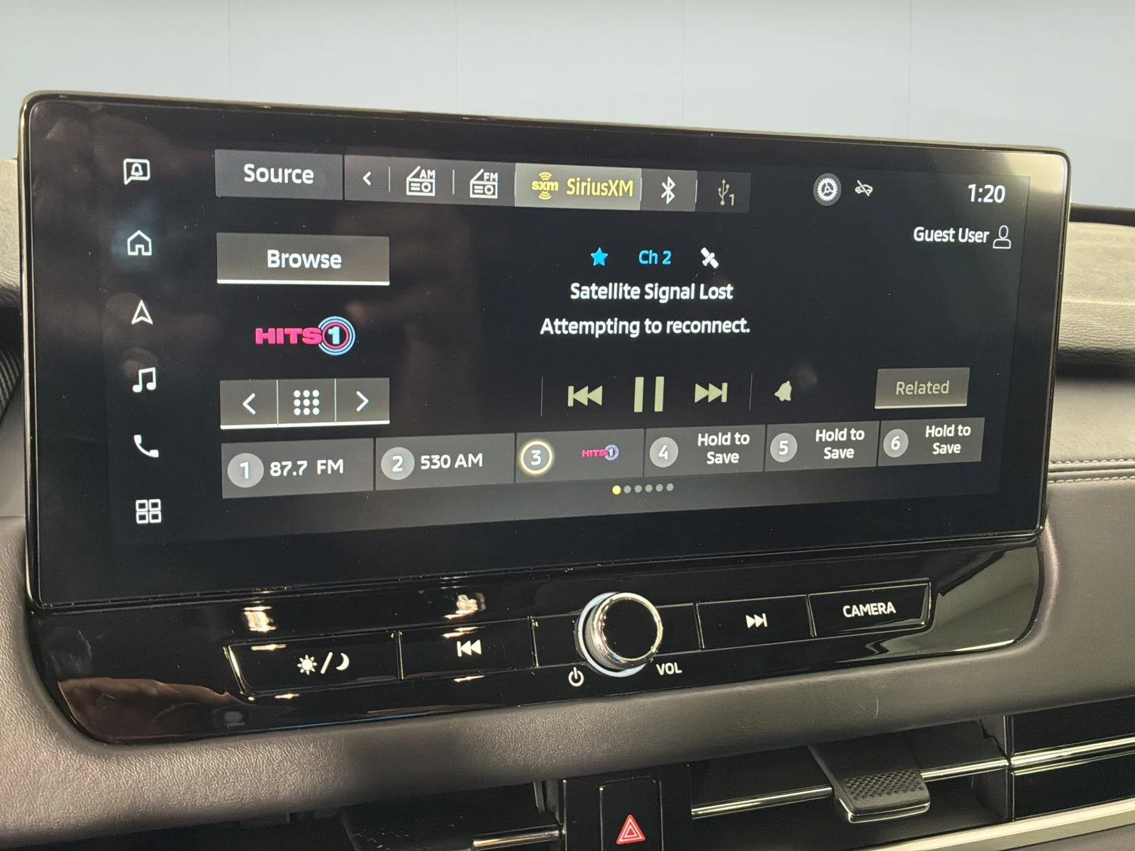 Used 2025 Black Diamond Mitsubishi SE image 20