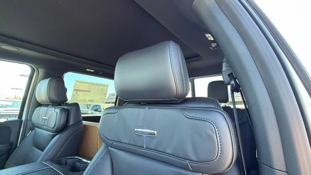 2026 Ford F-450 Super Duty Platinum - Photo 25