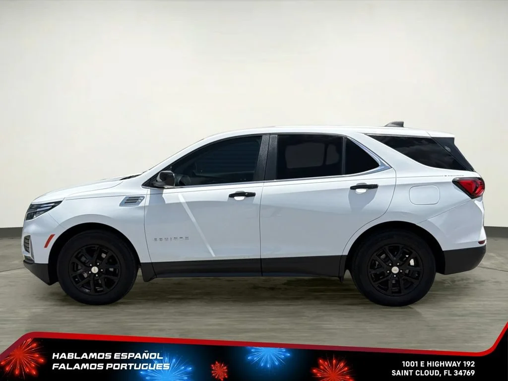 Used 2024 Summit White Chevrolet LT image 3