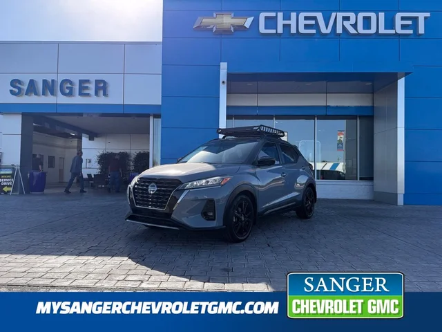 2021 Nissan Kicks SR