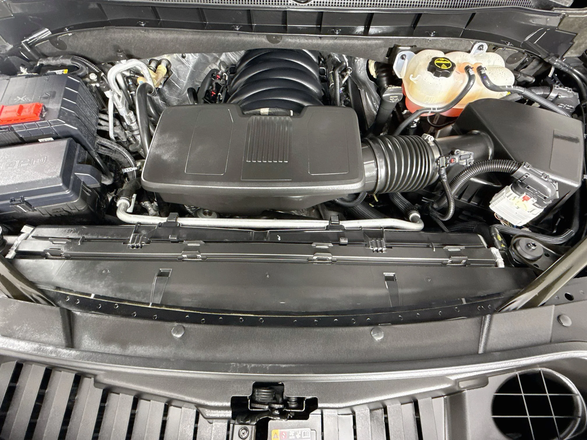 Used 2025 Black Chevrolet Premier image 33