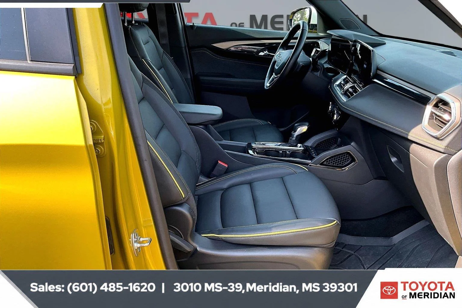 Used 2025 Nitro Yellow Metallic Chevrolet ACTIV image 6