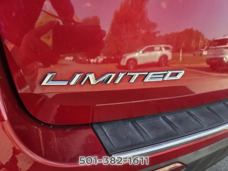 Used 2021 Red Metallic FORD LIMITED RWD image 18