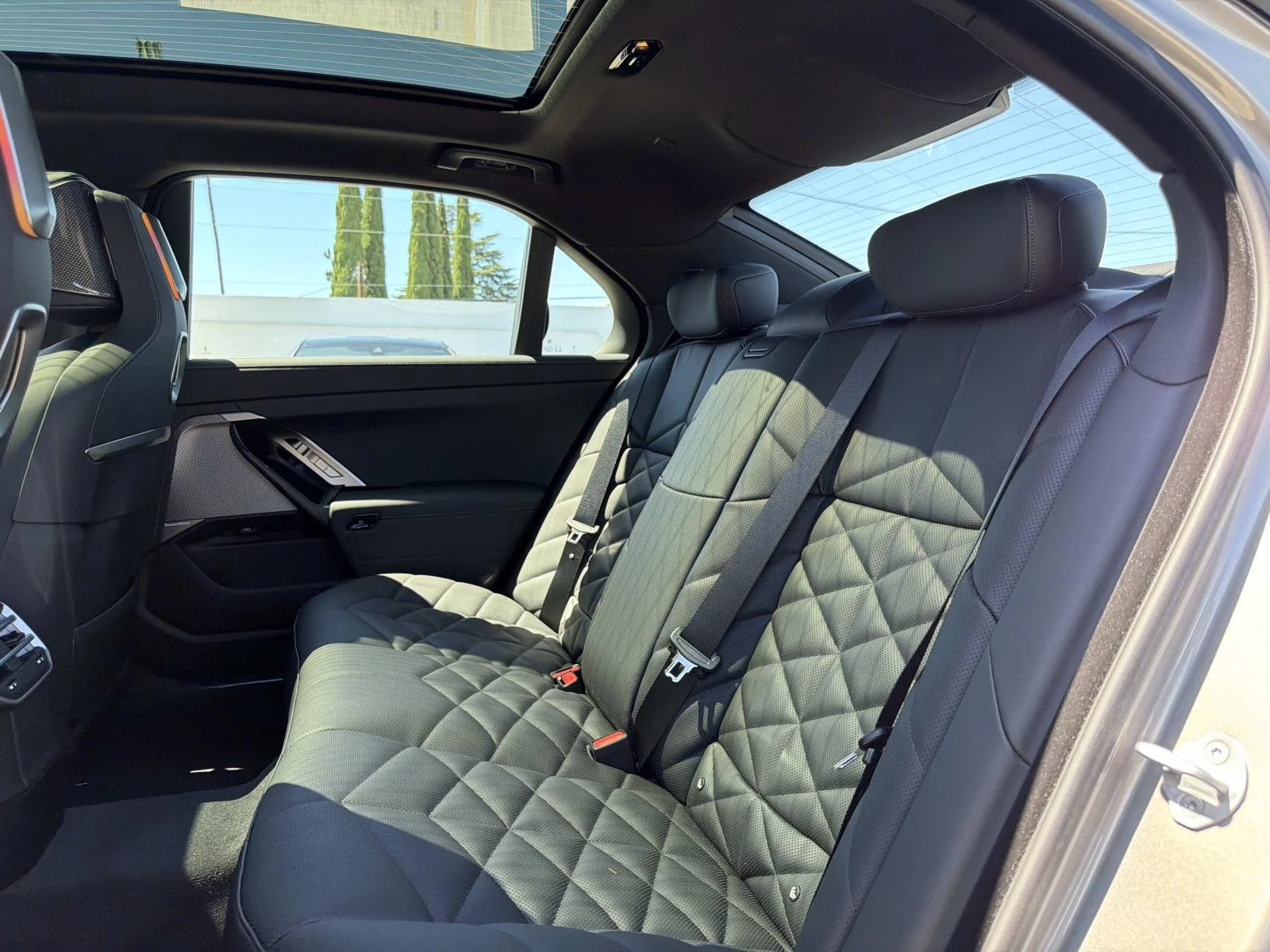 New 2027 Oxide Grey Metallic BMW 740i image 25