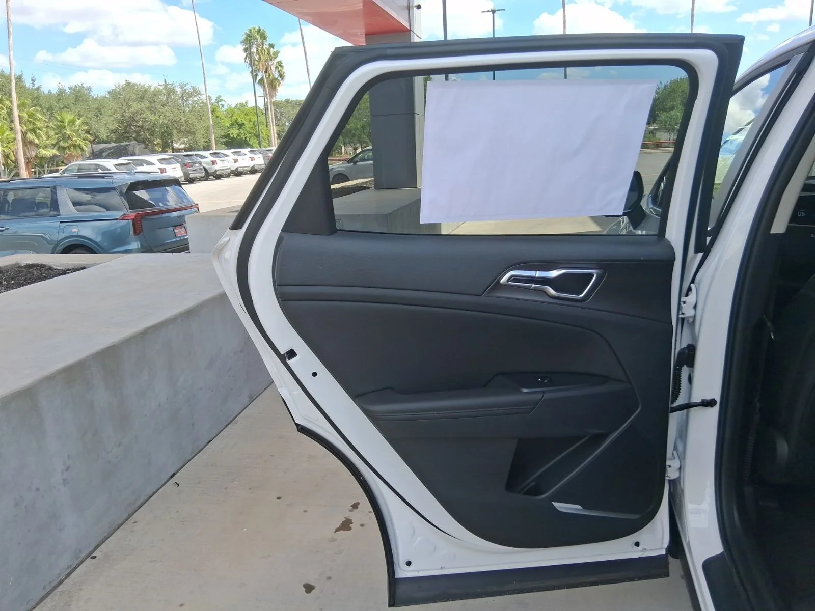 New 2026 White Kia EX image 21