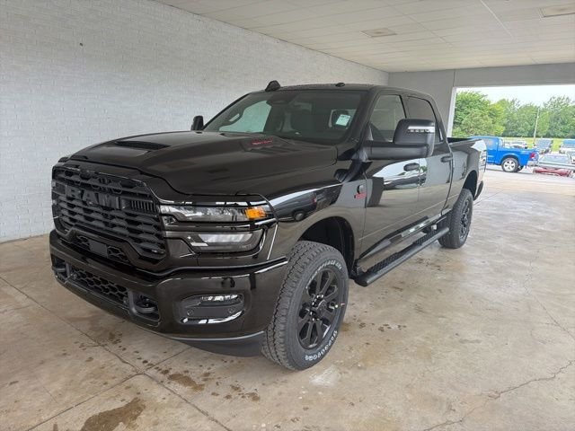New 2026 Diamond Black Crystal Pearl-Coat Exterior Paint RAM Tradesman image 2