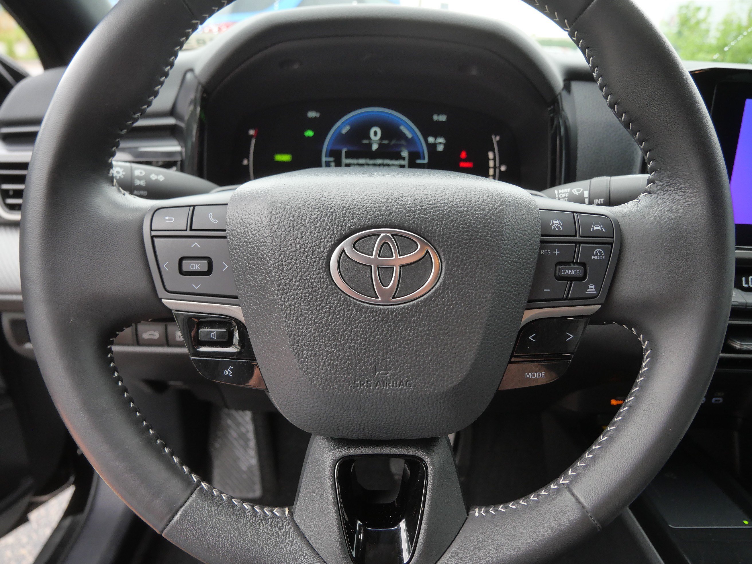 Used 2025 Midnight Black Metallic Toyota SE image 28