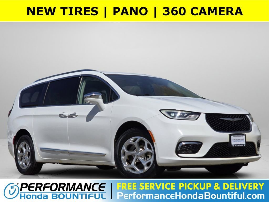 2021 Chrysler Pacifica Limited's photo